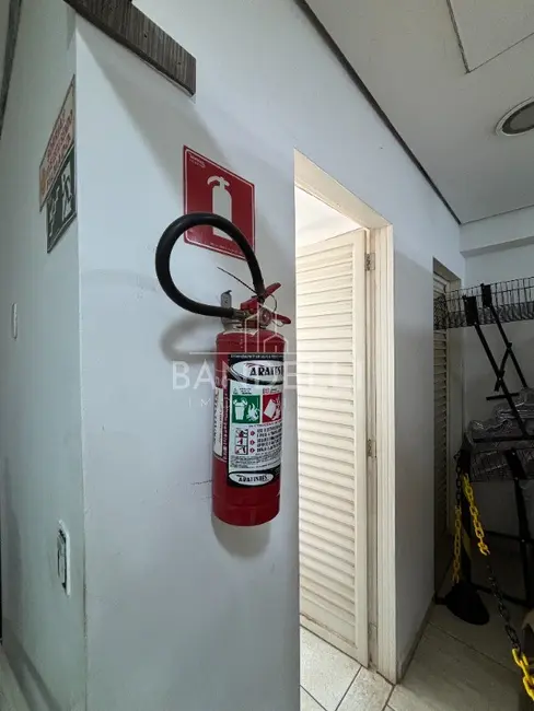 Sala Comercial para alugar, 120m2 em Centro, Araraquara - SP - imagem 7 Foto 7 de Sala Comercial para alugar, 120m2 em Centro, Araraquara - SP