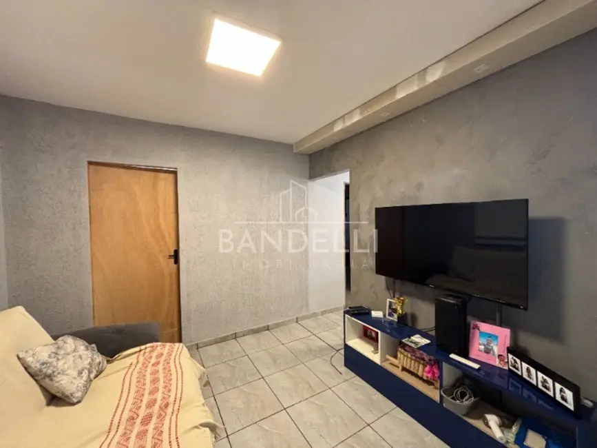 Casa com 1 quarto à venda, 214m2 em Jardim Roberto Selmi Dei, Araraquara - SP - imagem 5 Foto 5 de Casa com 1 quarto à venda, 214m2 em Jardim Roberto Selmi Dei, Araraquara - SP