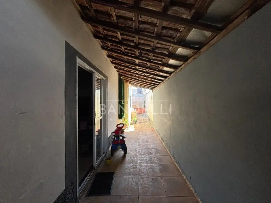 Casa com 1 quarto à venda, 214m2 em Jardim Roberto Selmi Dei, Araraquara - SP - imagem 4 Foto 4 de Casa com 1 quarto à venda, 214m2 em Jardim Roberto Selmi Dei, Araraquara - SP