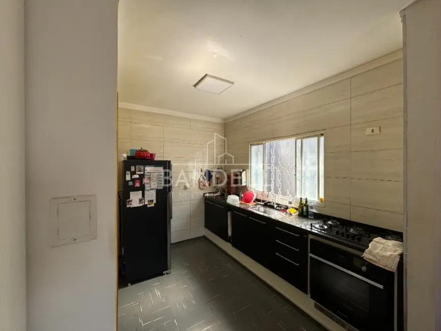 Casa com 3 quartos à venda, 164m2 em Jardim Uirapuru II, Araraquara - SP - imagem 9 Foto 9 de Casa com 3 quartos à venda, 164m2 em Jardim Uirapuru II, Araraquara - SP