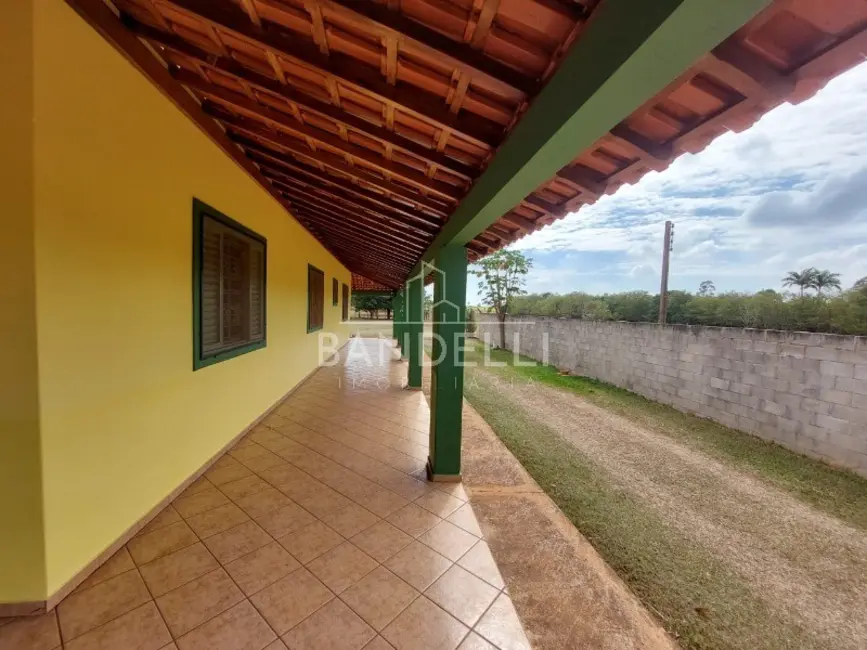 Chácara com 3 quartos à venda, 408m2 em Parque Tropical, Araraquara - SP - imagem 3 Foto 3 de Chácara com 3 quartos à venda, 408m2 em Parque Tropical, Araraquara - SP
