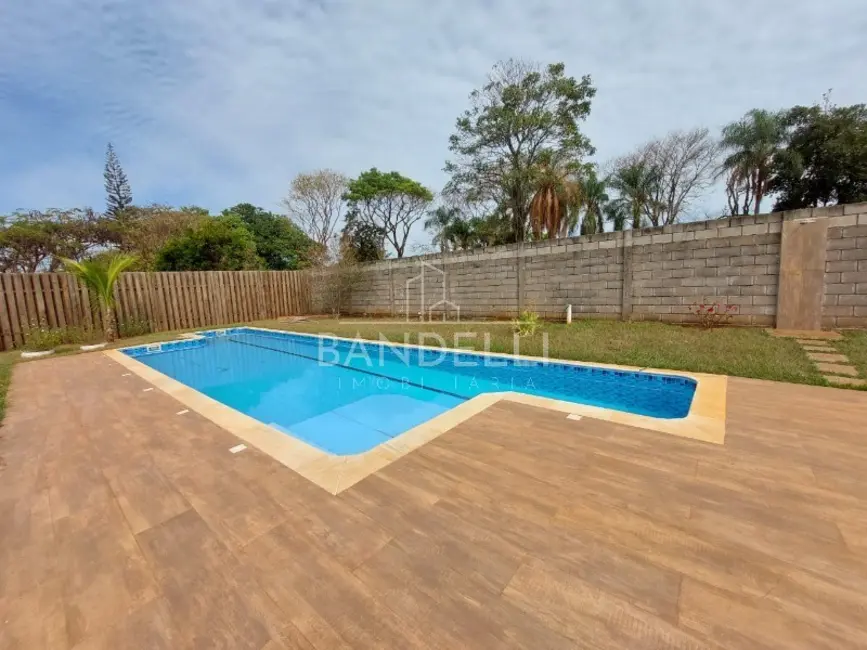 Chácara com 3 quartos à venda, 408m2 em Parque Tropical, Araraquara - SP - imagem 5 Foto 5 de Chácara com 3 quartos à venda, 408m2 em Parque Tropical, Araraquara - SP