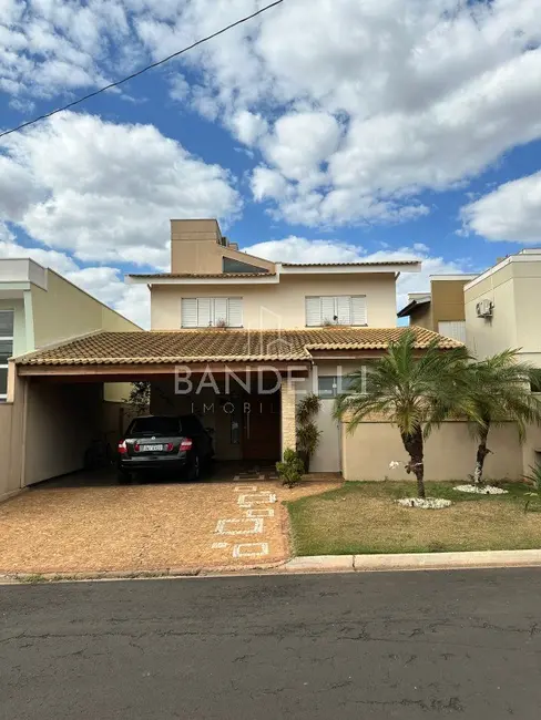 Casa de Condomínio com 3 quartos à venda, 216m2 em Araraquara - SP - imagem 2 Foto 2 de Casa de Condomínio com 3 quartos à venda, 216m2 em Araraquara - SP