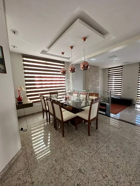 Casa de Condomínio com 3 quartos à venda, 216m2 em Araraquara - SP - imagem 6 Foto 6 de Casa de Condomínio com 3 quartos à venda, 216m2 em Araraquara - SP