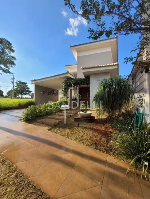 Casa de Condomínio com 3 quartos à venda, 240m2 em Residencial Village Damha II, Araraquara - SP - imagem 3 Foto 3 de Casa de Condomínio com 3 quartos à venda, 240m2 em Residencial Village Damha II, Araraquara - SP