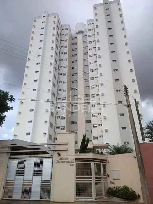 Apartamento com 3 quartos à venda, 172m2 em Araraquara - SP - imagem 1 Foto 1 de Apartamento com 3 quartos à venda, 172m2 em Araraquara - SP