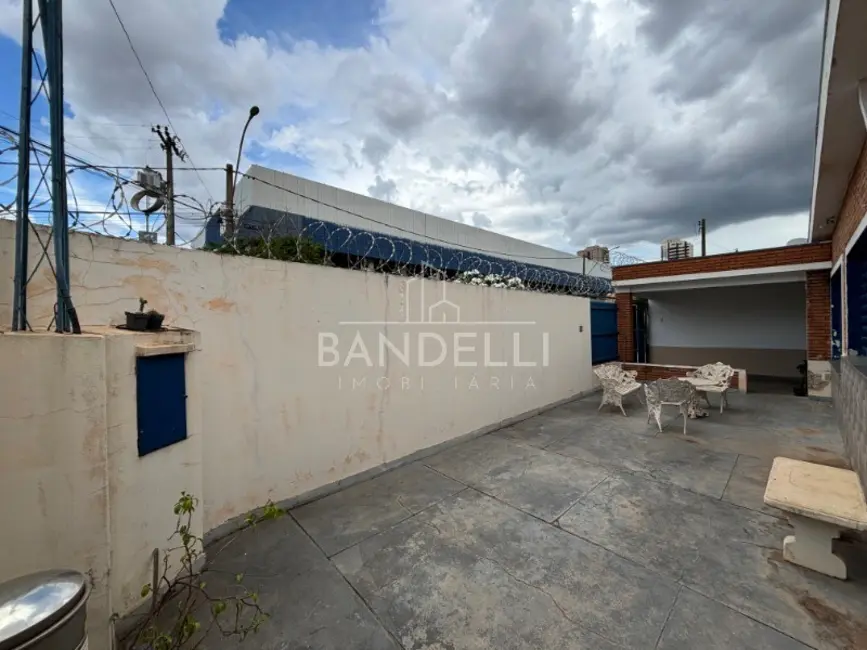 Sala Comercial com 3 quartos para alugar, 244m2 em Centro, Araraquara - SP - imagem 6 Foto 6 de Sala Comercial com 3 quartos para alugar, 244m2 em Centro, Araraquara - SP