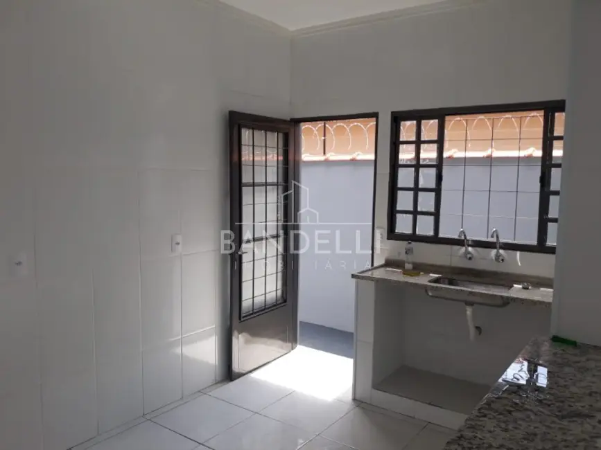 Casa com 3 quartos à venda, 88m2 em Jardim Imperador, Araraquara - SP - imagem 4 Foto 4 de Casa com 3 quartos à venda, 88m2 em Jardim Imperador, Araraquara - SP