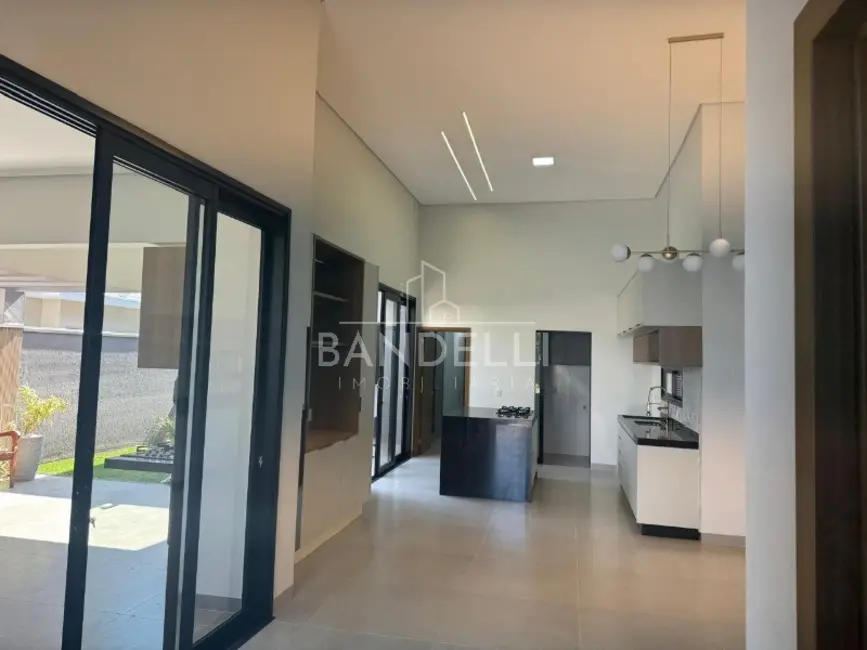 Foto 6 de Casa de Condomínio com 3 quartos à venda, 165m2 em Parque Residencial Damha, Araraquara - SP