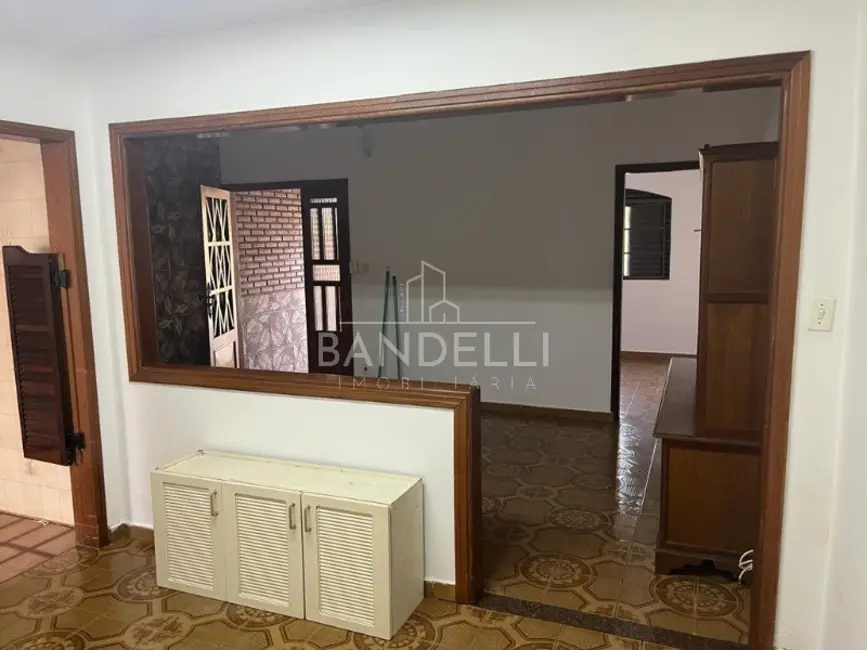 Casa com 2 quartos à venda e para alugar, 90m2 em Vila Ferroviária, Araraquara - SP - imagem 5 Foto 5 de Casa com 2 quartos à venda e para alugar, 90m2 em Vila Ferroviária, Araraquara - SP