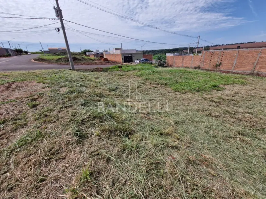 Foto 2 de Terreno / Lote à venda em Araraquara - SP