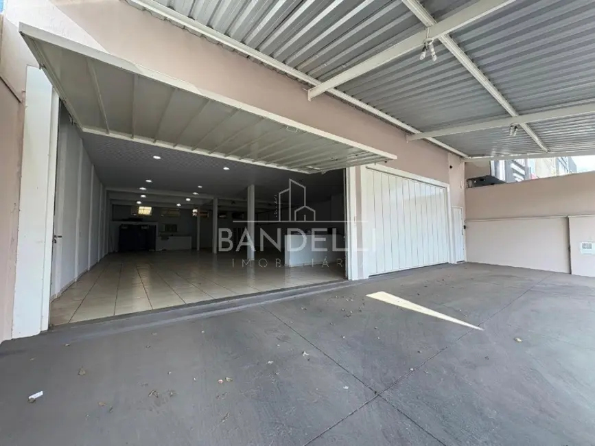Sala Comercial para alugar, 305m2 em Vila Harmonia, Araraquara - SP - imagem 2 Foto 2 de Sala Comercial para alugar, 305m2 em Vila Harmonia, Araraquara - SP
