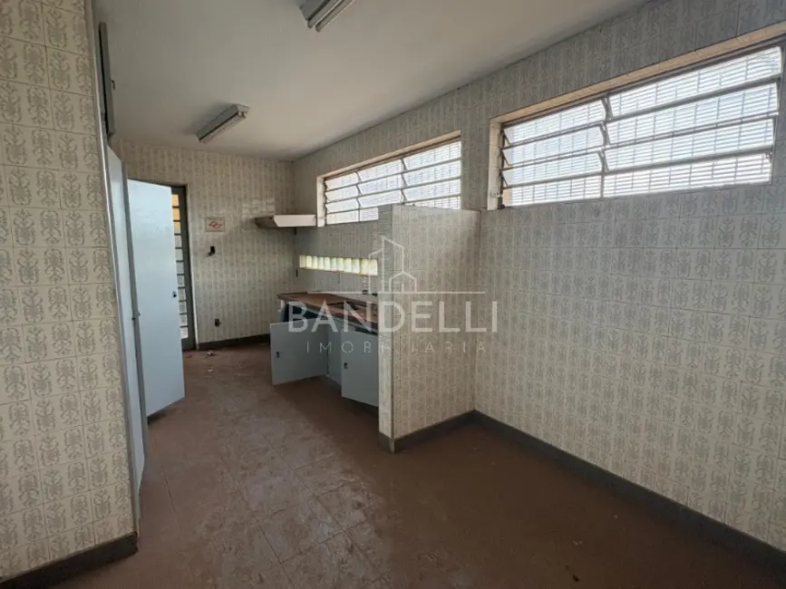 Casa com 5 quartos à venda e para alugar, 314m2 em Centro, Araraquara - SP - imagem 8 Foto 8 de Casa com 5 quartos à venda e para alugar, 314m2 em Centro, Araraquara - SP