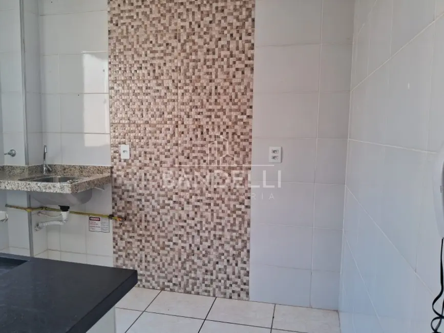 Apartamento com 2 quartos para alugar, 43m2 em Parque Residencial Iguatemi, Araraquara - SP - imagem 2 Foto 2 de Apartamento com 2 quartos para alugar, 43m2 em Parque Residencial Iguatemi, Araraquara - SP