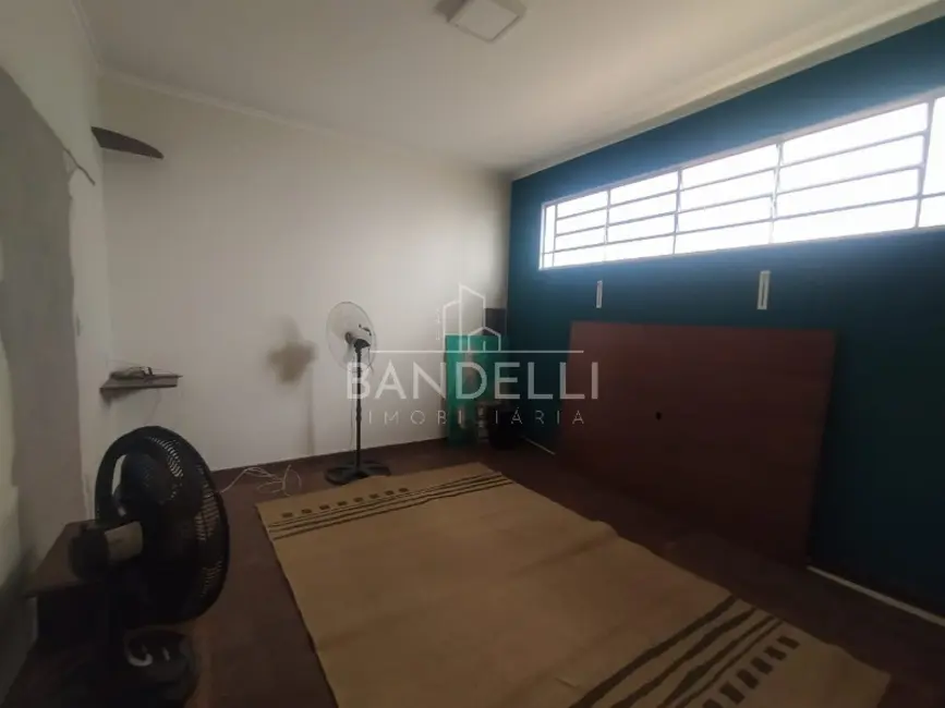 Casa com 5 quartos à venda, 250m2 em Centro, Araraquara - SP - imagem 5 Foto 5 de Casa com 5 quartos à venda, 250m2 em Centro, Araraquara - SP
