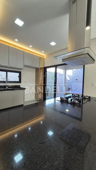 Casa de Condomínio com 3 quartos à venda, 158m2 em Parque Residencial Damha, Araraquara - SP - imagem 8 Foto 8 de Casa de Condomínio com 3 quartos à venda, 158m2 em Parque Residencial Damha, Araraquara - SP