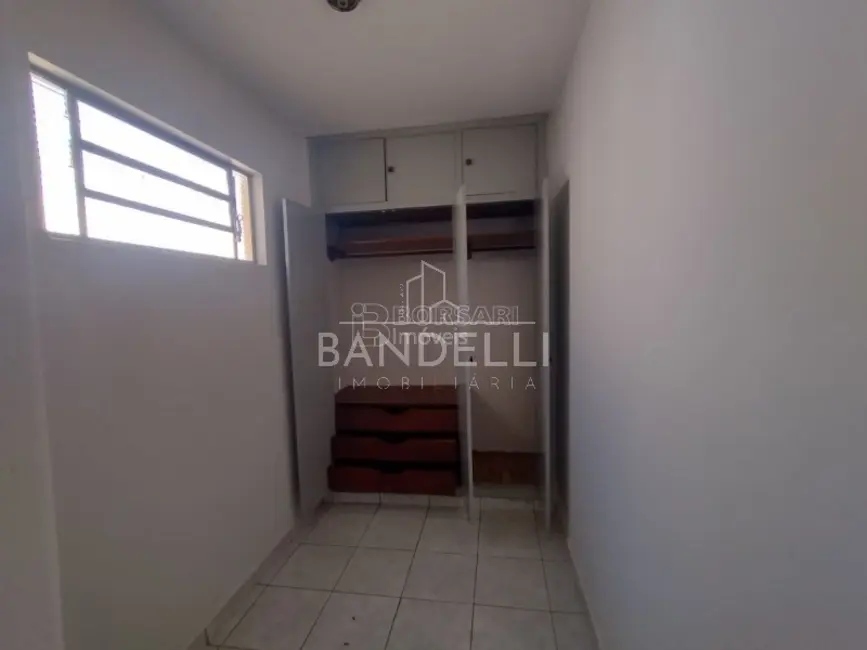 Casa com 2 quartos à venda, 137m2 em Centro, Araraquara - SP - imagem 8 Foto 8 de Casa com 2 quartos à venda, 137m2 em Centro, Araraquara - SP