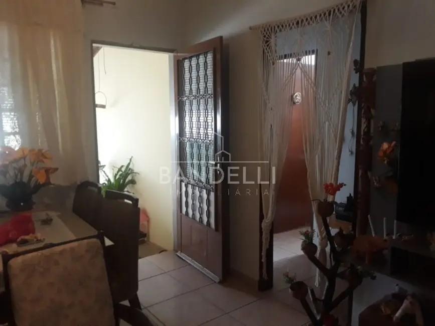 Casa com 3 quartos à venda, 118m2 em Jardim Águas do Paiol, Araraquara - SP - imagem 5 Foto 5 de Casa com 3 quartos à venda, 118m2 em Jardim Águas do Paiol, Araraquara - SP