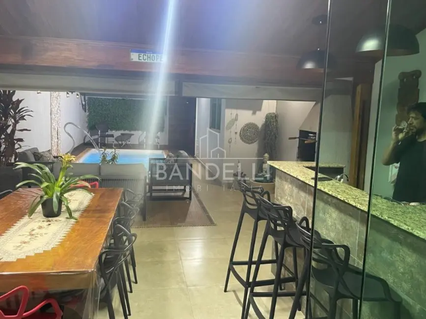 Foto 3 de Casa de Condomínio com 3 quartos à venda, 174m2 em Jardim dos Flamboyants, Araraquara - SP