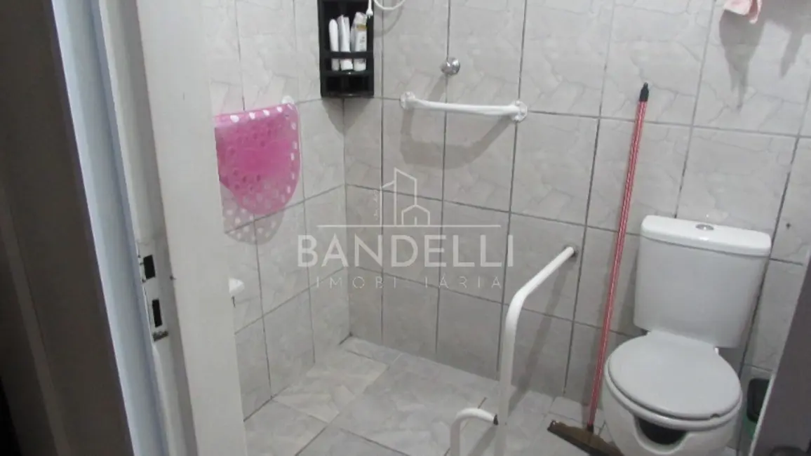 Casa com 3 quartos à venda, 187m2 em Vila Xavier (Vila Xavier), Araraquara - SP - imagem 6 Foto 6 de Casa com 3 quartos à venda, 187m2 em Vila Xavier (Vila Xavier), Araraquara - SP