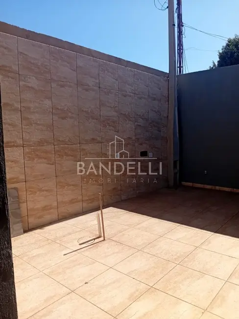 Casa com 3 quartos à venda, 215m2 em Vila Bela Vista, Araraquara - SP - imagem 2 Foto 2 de Casa com 3 quartos à venda, 215m2 em Vila Bela Vista, Araraquara - SP