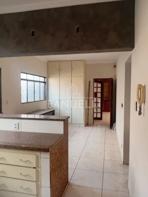 Casa com 3 quartos à venda, 215m2 em Vila Bela Vista, Araraquara - SP - imagem 7 Foto 7 de Casa com 3 quartos à venda, 215m2 em Vila Bela Vista, Araraquara - SP