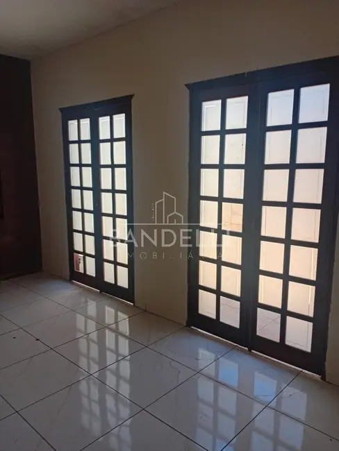 Casa com 3 quartos à venda, 215m2 em Vila Bela Vista, Araraquara - SP - imagem 5 Foto 5 de Casa com 3 quartos à venda, 215m2 em Vila Bela Vista, Araraquara - SP