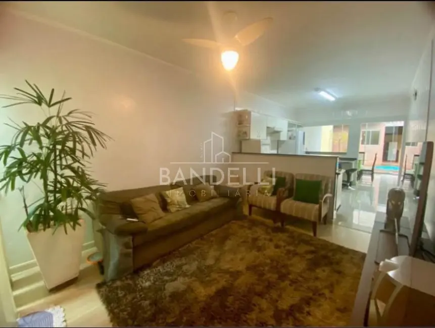 Casa com 3 quartos à venda, 236m2 em Jardim Universal, Araraquara - SP - imagem 4 Foto 4 de Casa com 3 quartos à venda, 236m2 em Jardim Universal, Araraquara - SP