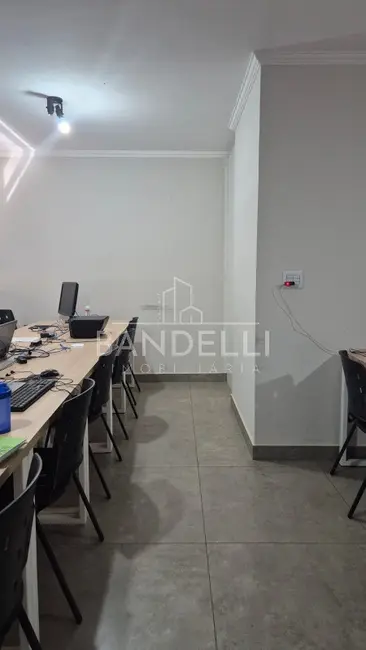 Sala Comercial com 1 quarto à venda, 244m2 em Vila Harmonia, Araraquara - SP - imagem 5 Foto 5 de Sala Comercial com 1 quarto à venda, 244m2 em Vila Harmonia, Araraquara - SP