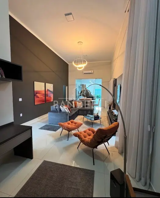 Foto 3 de Casa de Condomínio com 3 quartos à venda, 179m2 em Quinta do Salto Residence, Araraquara - SP