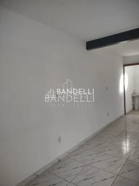 Sala Comercial para alugar, 120m2 em Jardim Roberto Selmi Dei, Araraquara - SP - imagem 2 Foto 2 de Sala Comercial para alugar, 120m2 em Jardim Roberto Selmi Dei, Araraquara - SP