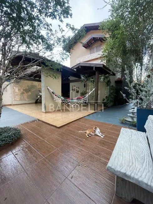 Casa com 4 quartos à venda, 156m2 em Jardim Arangá, Araraquara - SP - imagem 4 Foto 4 de Casa com 4 quartos à venda, 156m2 em Jardim Arangá, Araraquara - SP
