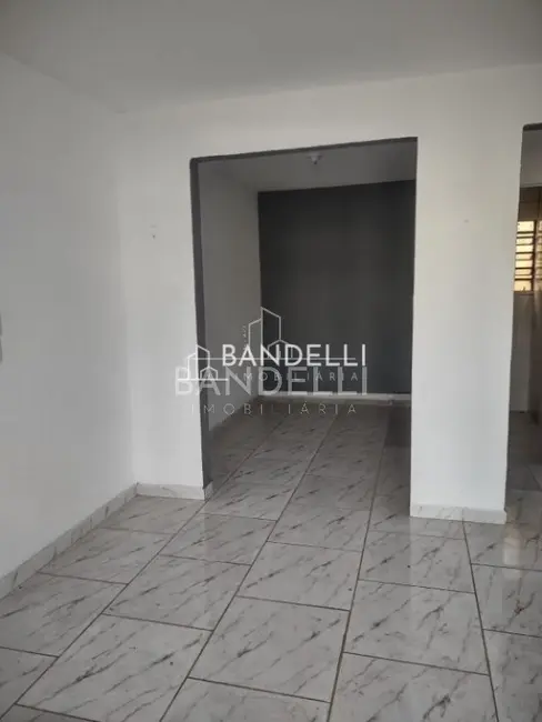 Sala Comercial para alugar, 180m2 em Jardim Roberto Selmi Dei, Araraquara - SP - imagem 4 Foto 4 de Sala Comercial para alugar, 180m2 em Jardim Roberto Selmi Dei, Araraquara - SP