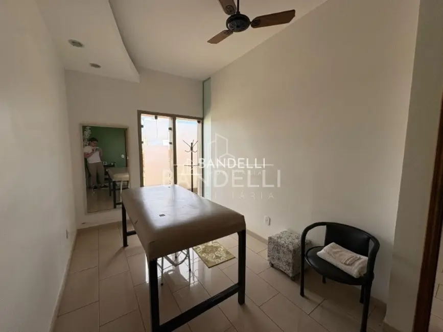 Sala Comercial para alugar, 150m2 em Centro, Araraquara - SP - imagem 8 Foto 8 de Sala Comercial para alugar, 150m2 em Centro, Araraquara - SP