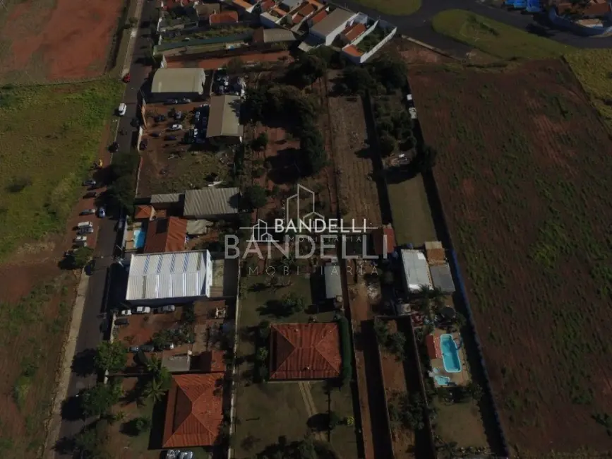 Chácara com 3 quartos à venda, 306m2 em Araraquara - SP - imagem 4 Foto 4 de Chácara com 3 quartos à venda, 306m2 em Araraquara - SP