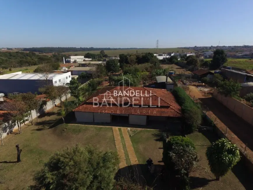 Chácara com 3 quartos à venda, 306m2 em Araraquara - SP - imagem 5 Foto 5 de Chácara com 3 quartos à venda, 306m2 em Araraquara - SP