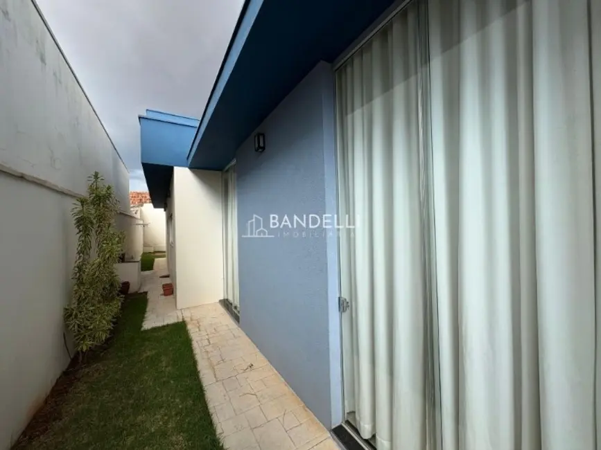 Foto 9 de Casa com 3 quartos à venda e para alugar, 157m2 em Vila Xavier (Vila Xavier), Araraquara - SP