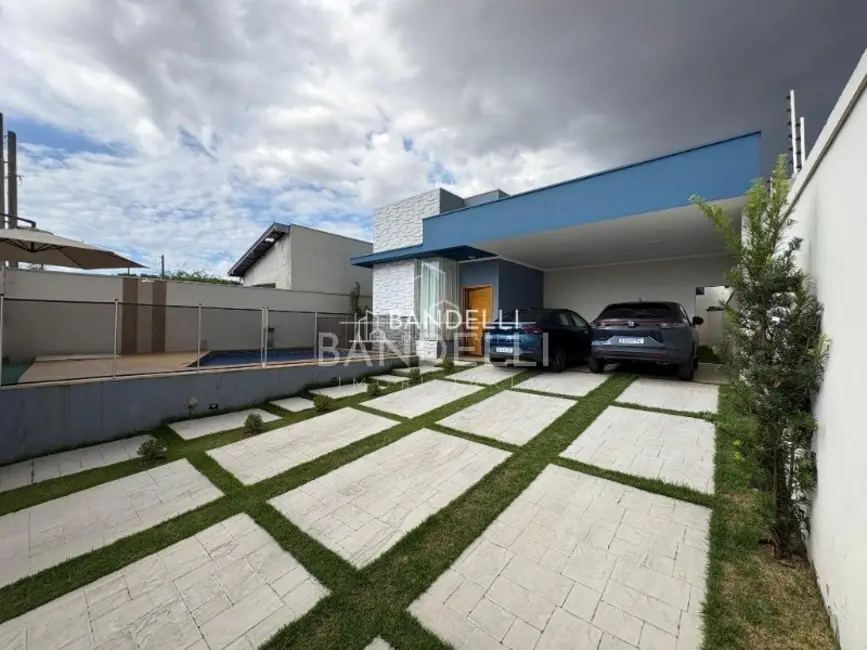 Casa com 3 quartos à venda, 157m2 em Vila Xavier (Vila Xavier), Araraquara - SP - imagem 4 Foto 4 de Casa com 3 quartos à venda, 157m2 em Vila Xavier (Vila Xavier), Araraquara - SP