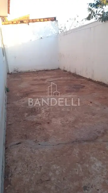 Foto 2 de Casa com 3 quartos à venda, 191m2 em Jardim Roberto Selmi Dei, Araraquara - SP