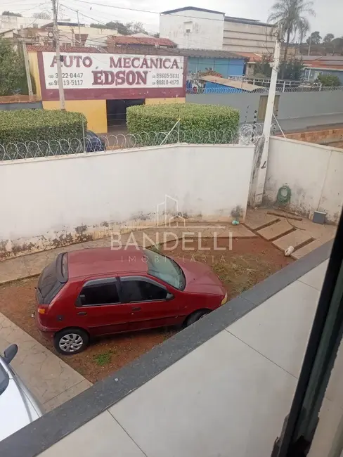 Casa com 2 quartos para alugar, 150m2 em Jardim das Paineiras, Araraquara - SP - imagem 2 Foto 2 de Casa com 2 quartos para alugar, 150m2 em Jardim das Paineiras, Araraquara - SP