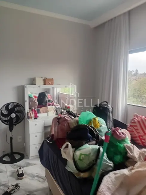 Casa com 2 quartos para alugar, 150m2 em Jardim das Paineiras, Araraquara - SP - imagem 6 Foto 6 de Casa com 2 quartos para alugar, 150m2 em Jardim das Paineiras, Araraquara - SP