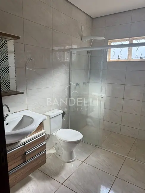 Casa com 3 quartos para alugar, 149m2 em Vila Melhado, Araraquara - SP - imagem 6 Foto 6 de Casa com 3 quartos para alugar, 149m2 em Vila Melhado, Araraquara - SP