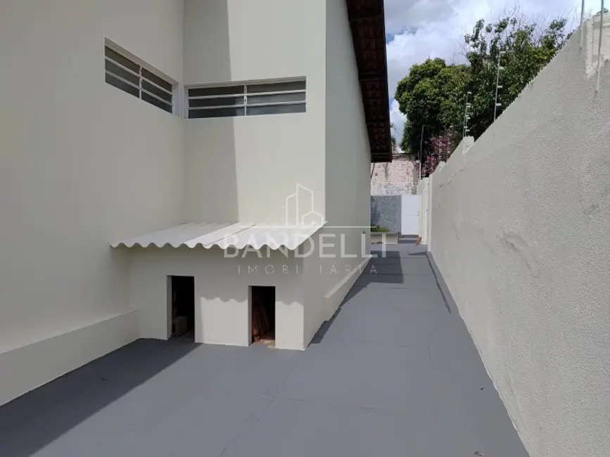 Casa com 3 quartos à venda e para alugar, 240m2 em Jardim Santa Lúcia, Araraquara - SP - imagem 2 Foto 2 de Casa com 3 quartos à venda e para alugar, 240m2 em Jardim Santa Lúcia, Araraquara - SP