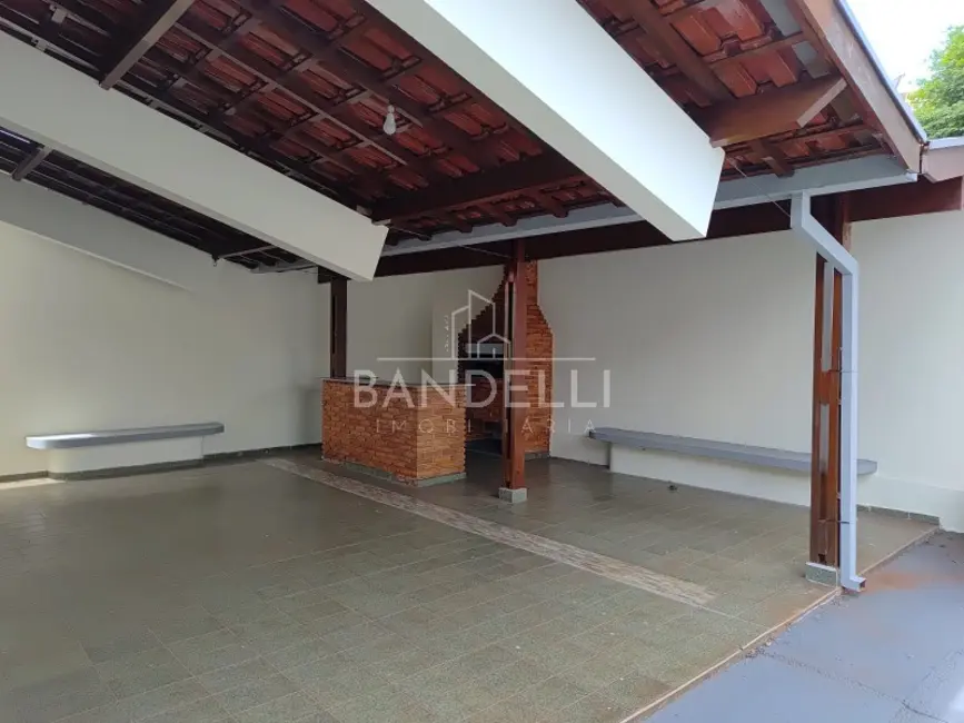Casa com 3 quartos à venda e para alugar, 240m2 em Jardim Santa Lúcia, Araraquara - SP - imagem 5 Foto 5 de Casa com 3 quartos à venda e para alugar, 240m2 em Jardim Santa Lúcia, Araraquara - SP