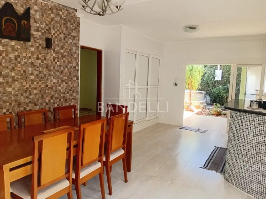 Casa com 3 quartos à venda, 203m2 em Jardim Botânico, Araraquara - SP - imagem 1 Foto 1 de Casa com 3 quartos à venda, 203m2 em Jardim Botânico, Araraquara - SP