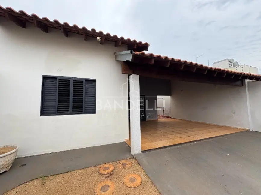 Casa com 2 quartos à venda, 180m2 em Jardim Botânico, Araraquara - SP - imagem 1 Foto 1 de Casa com 2 quartos à venda, 180m2 em Jardim Botânico, Araraquara - SP