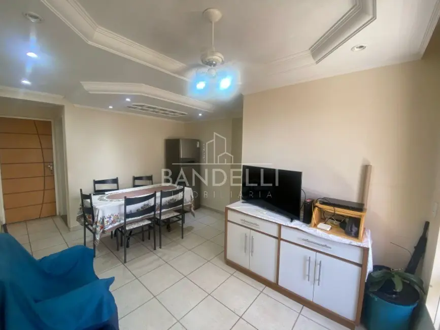 Foto 2 de Apartamento com 3 quartos à venda, 84m2 em Jardim Califórnia, Araraquara - SP