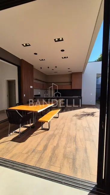 Casa de Condomínio com 3 quartos à venda, 274m2 em Parque Residencial Damha, Araraquara - SP - imagem 3 Foto 3 de Casa de Condomínio com 3 quartos à venda, 274m2 em Parque Residencial Damha, Araraquara - SP
