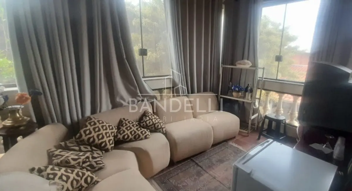 Foto 1 de Casa com 4 quartos à venda, 213m2 em Jardim Brasil (Vila Xavier), Araraquara - SP