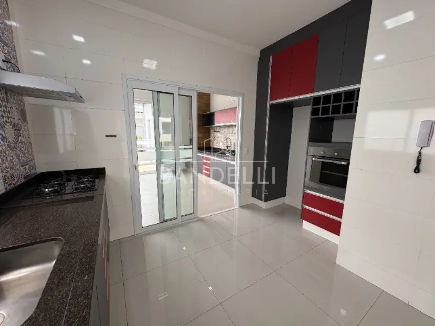 Foto 5 de Casa de Condomínio com 3 quartos à venda, 179m2 em Residencial Village Damha II, Araraquara - SP